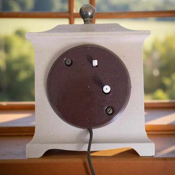 Vintage Seth Thomas Electric Alarm Clock – Mid-Century White Mantel Style – Work - Picture 2 of 5